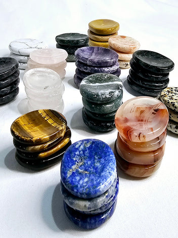 CRYSTAL WORRY STONE