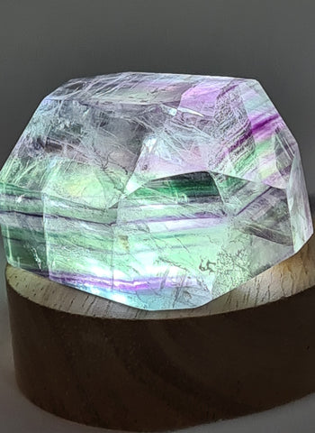 Fluorite polished free form - unique piece - 135g