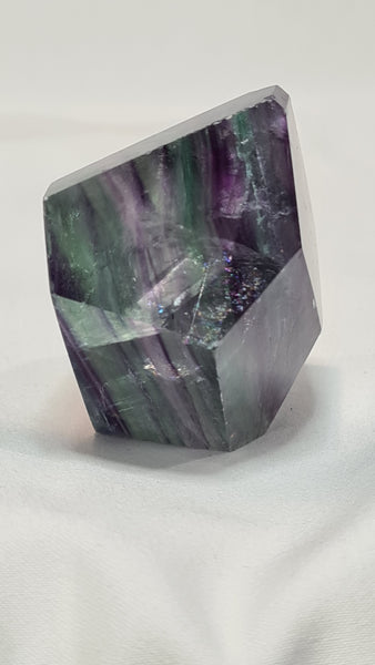 Fluorite polished free form - unique piece - 135g